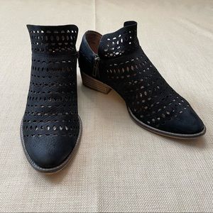 Seychelles Black Leather Perforated Ankle Booties Boots